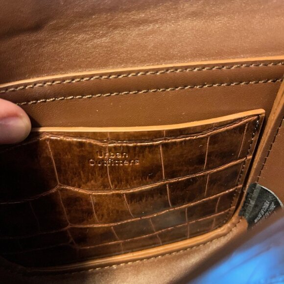 Urban Outfitters luxe saddle bag faux croc brown small - Picture 12 of 12